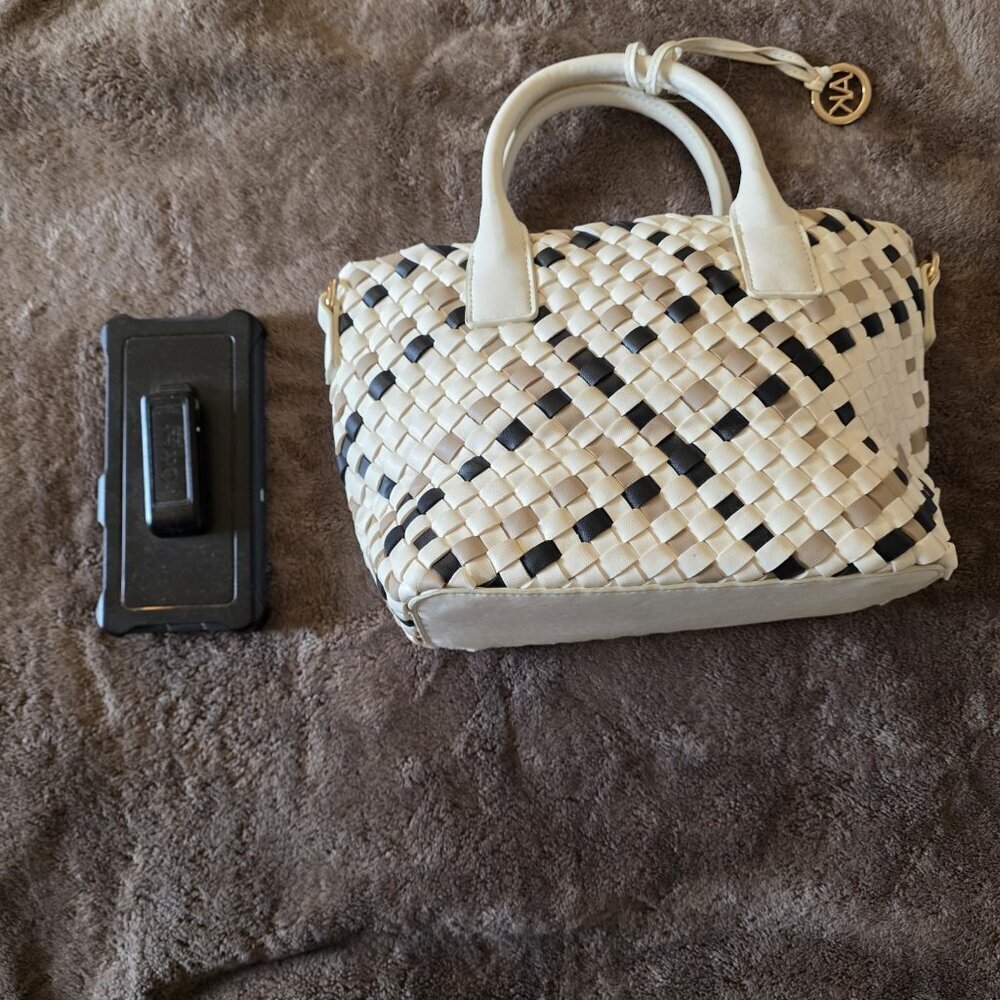Satchel Tote Cream Black Neutral Top Handle Bag - Picture 15 of 16